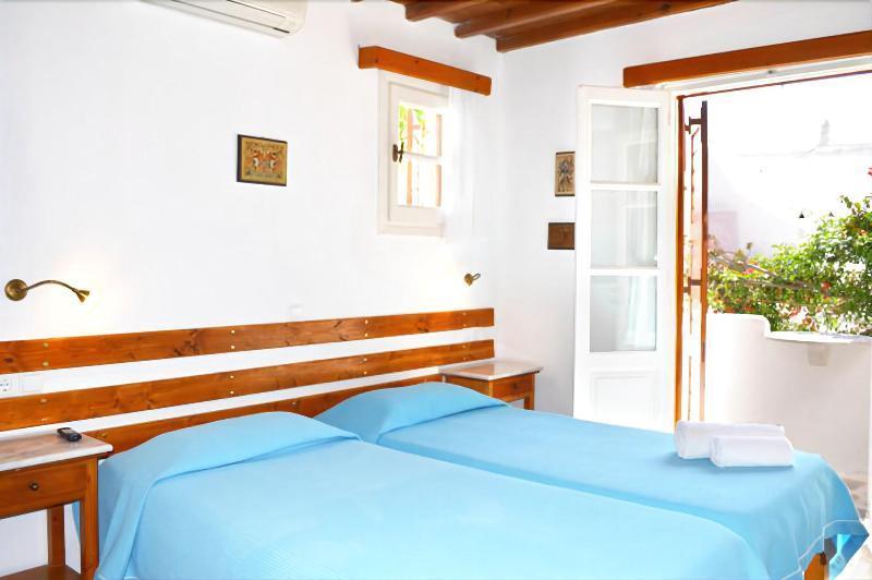 Aparthotel Pinelopi 3*