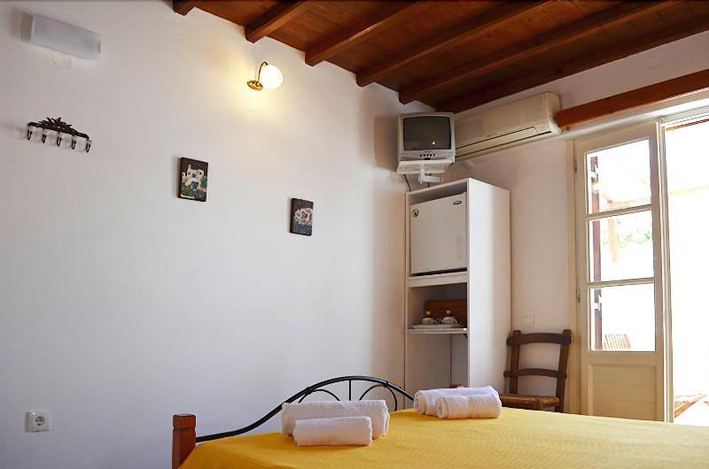 Pinelopi Aparthotel